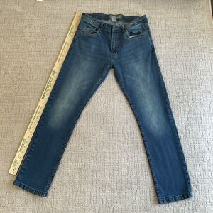 Desert Dunes Men's  Strech Skinny Fit Blue Jeans Blue Size: 32x30. See Pics .EUC